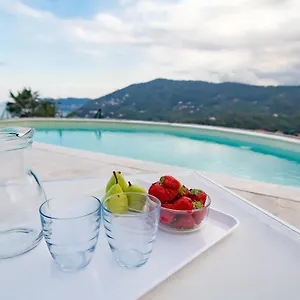 Hanbury With Swimming Pool And Parking In Apartment Alassio
